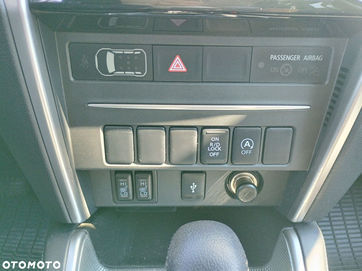 Mitsubishi L200 2.2 d DC Instyle Plus - 18