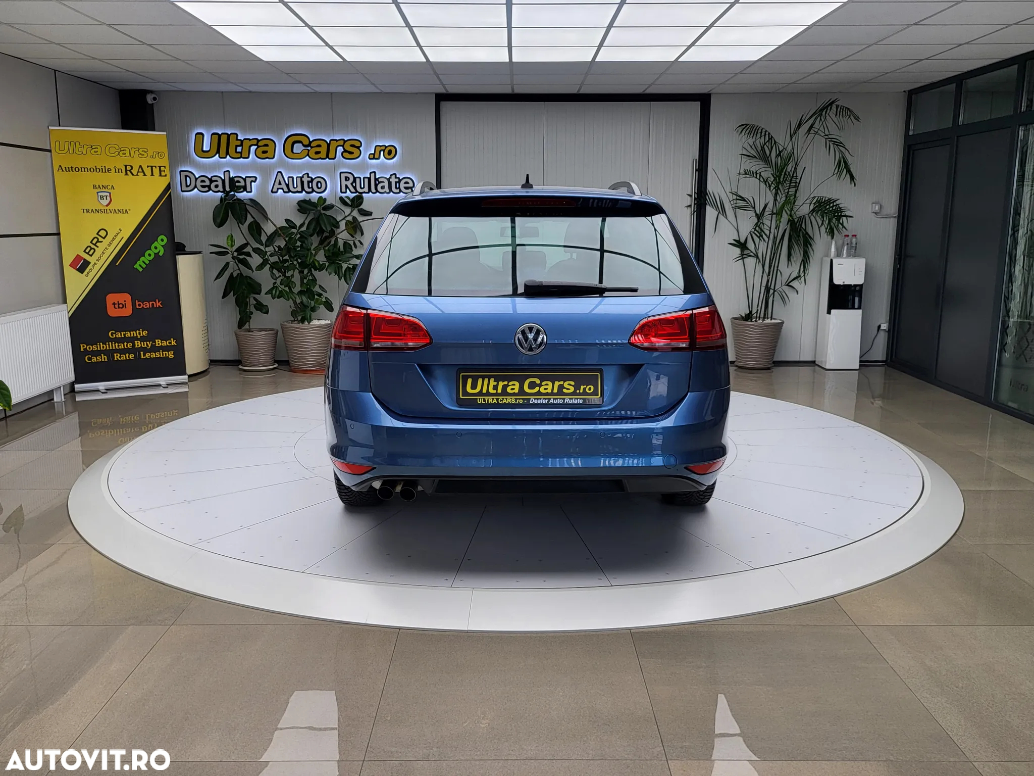 Volkswagen Golf 2.0 TDI Comfortline - 5