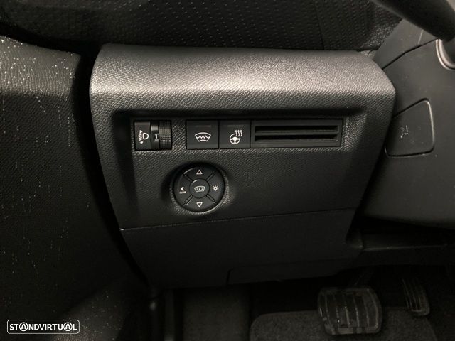 Citroën C4 PureTech 130 Stop&Start EAT8 SHINE - 23