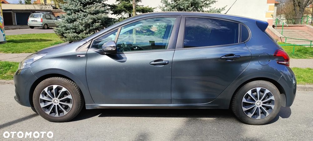 Peugeot 208 1.2 PureTech Style - 3