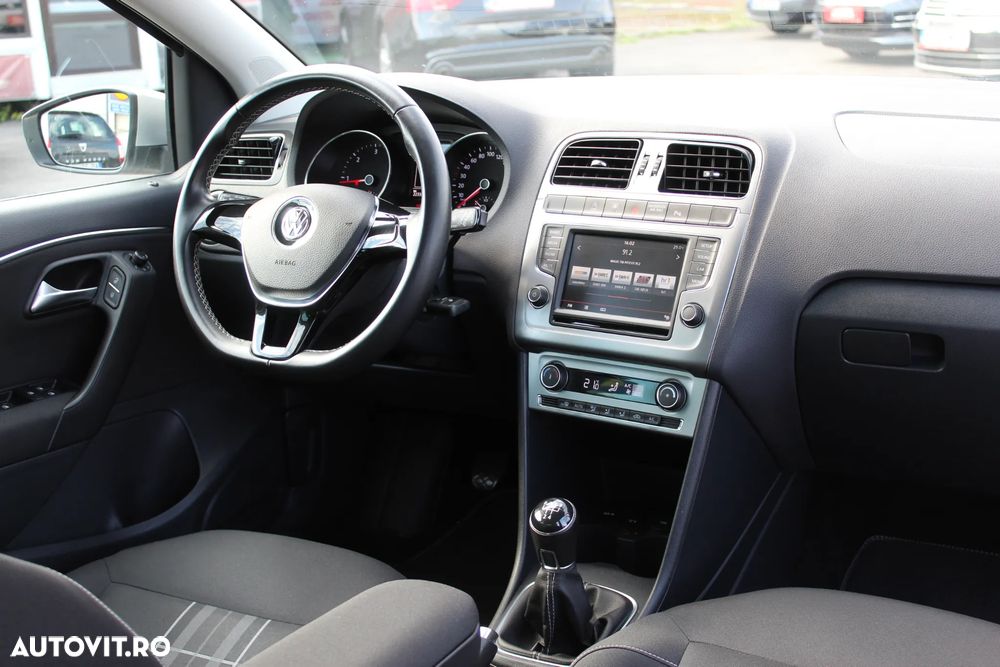 Volkswagen Polo 1.4 TDI Blue Motion Technology Lounge - 5