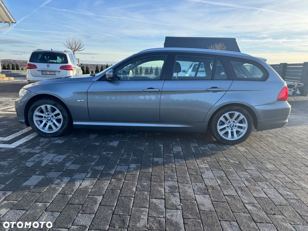 BMW Seria 3 316d - 14