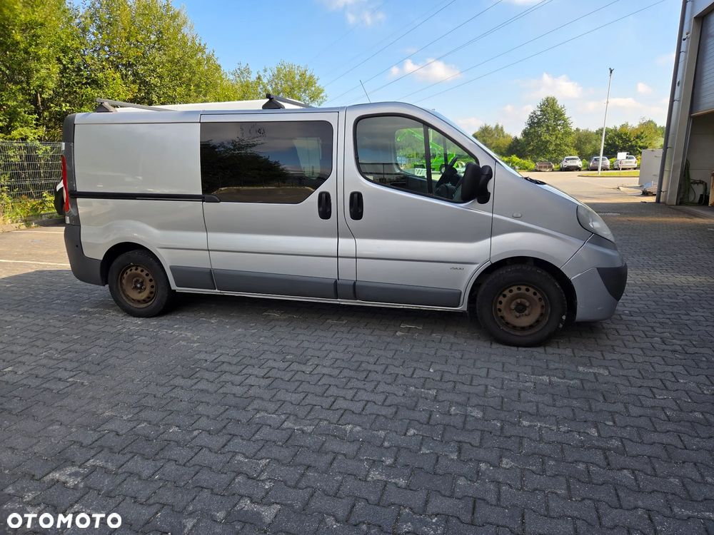 Opel Vivaro L2H1 2.9t Essentia - 2