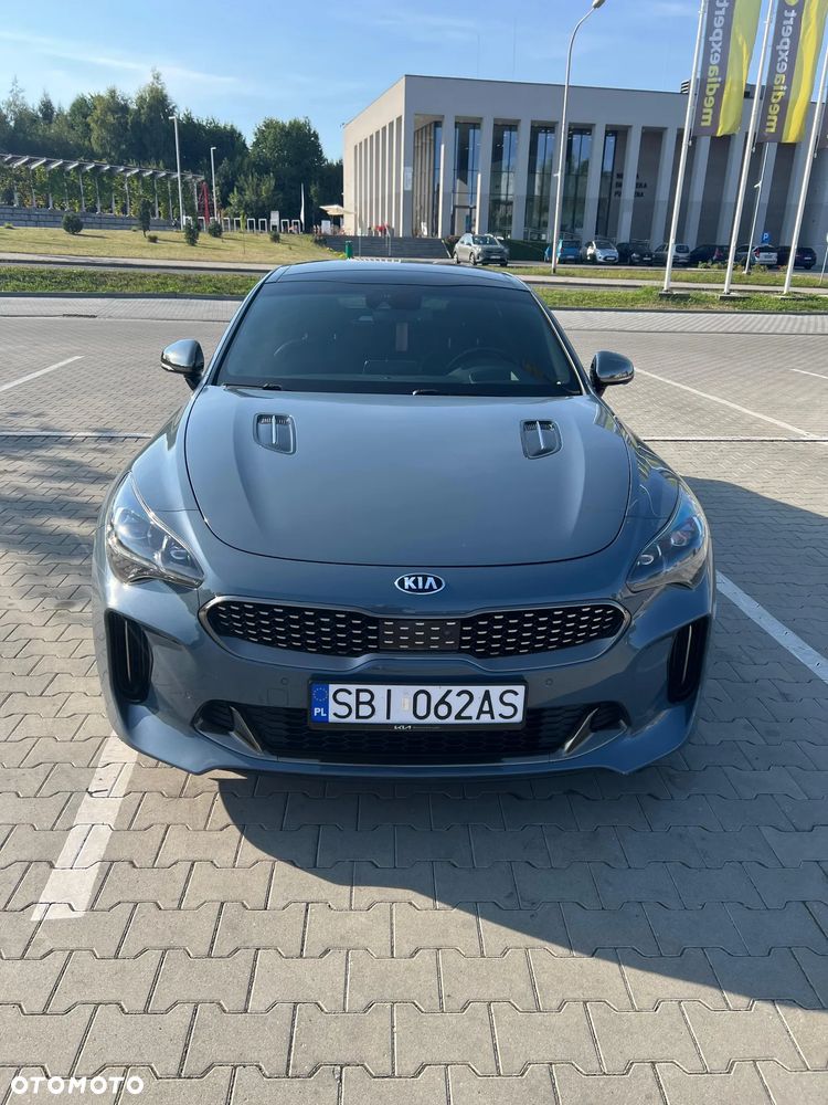Kia Stinger 2018 photo 2
