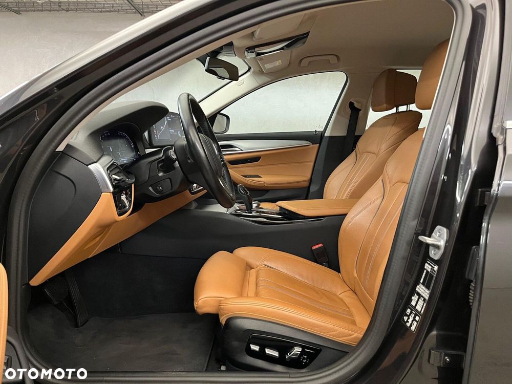 BMW Seria 5 520d xDrive mHEV sport - 18