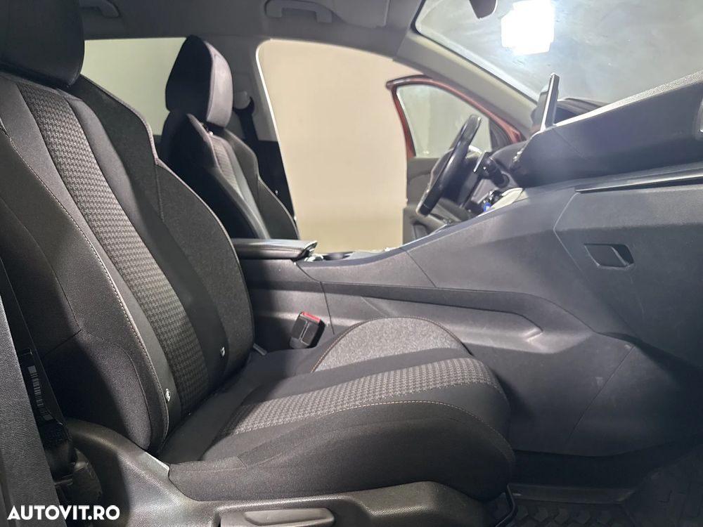 Peugeot 3008 - 12