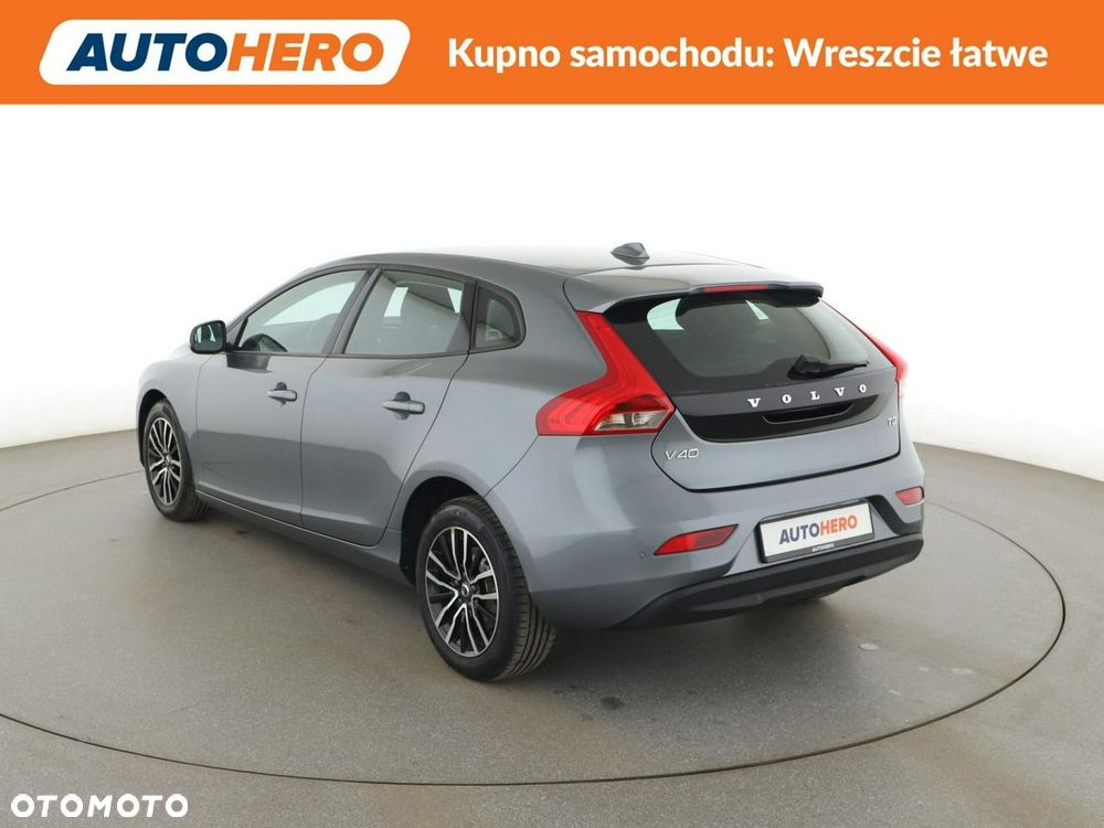 Volvo V40 T2 Momentum - 5
