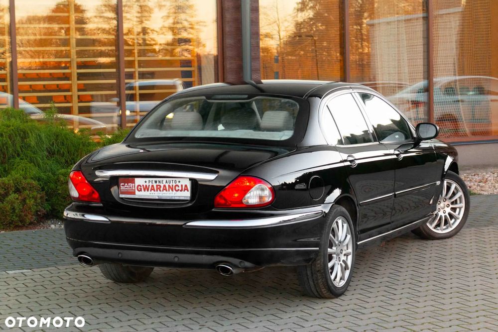 Jaguar X-Type - 8