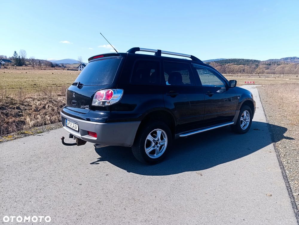 Mitsubishi Outlander 2.0 Comfort 4WD - 10