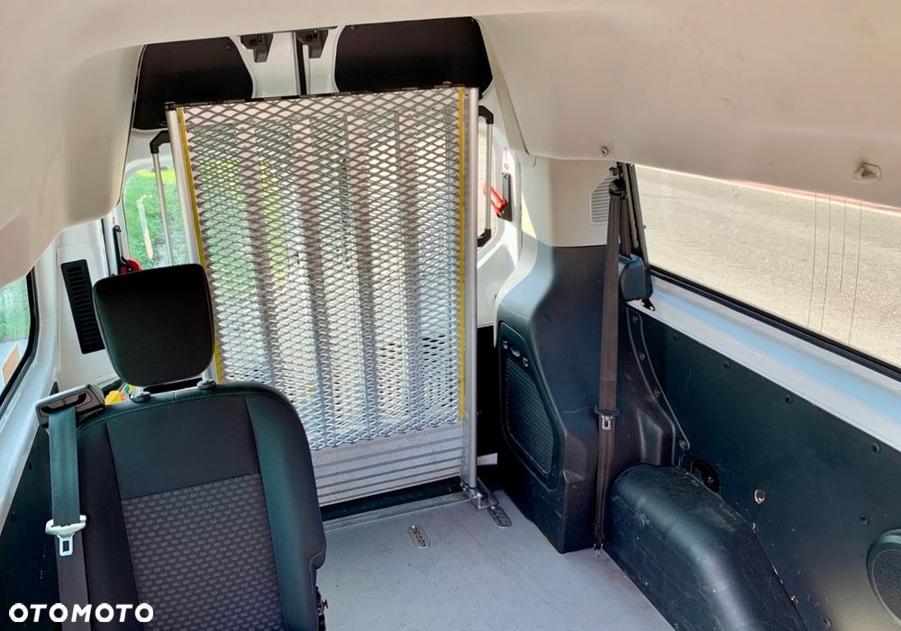 Ford Transit Custom L2H2 PKW VA MH Trend - 15