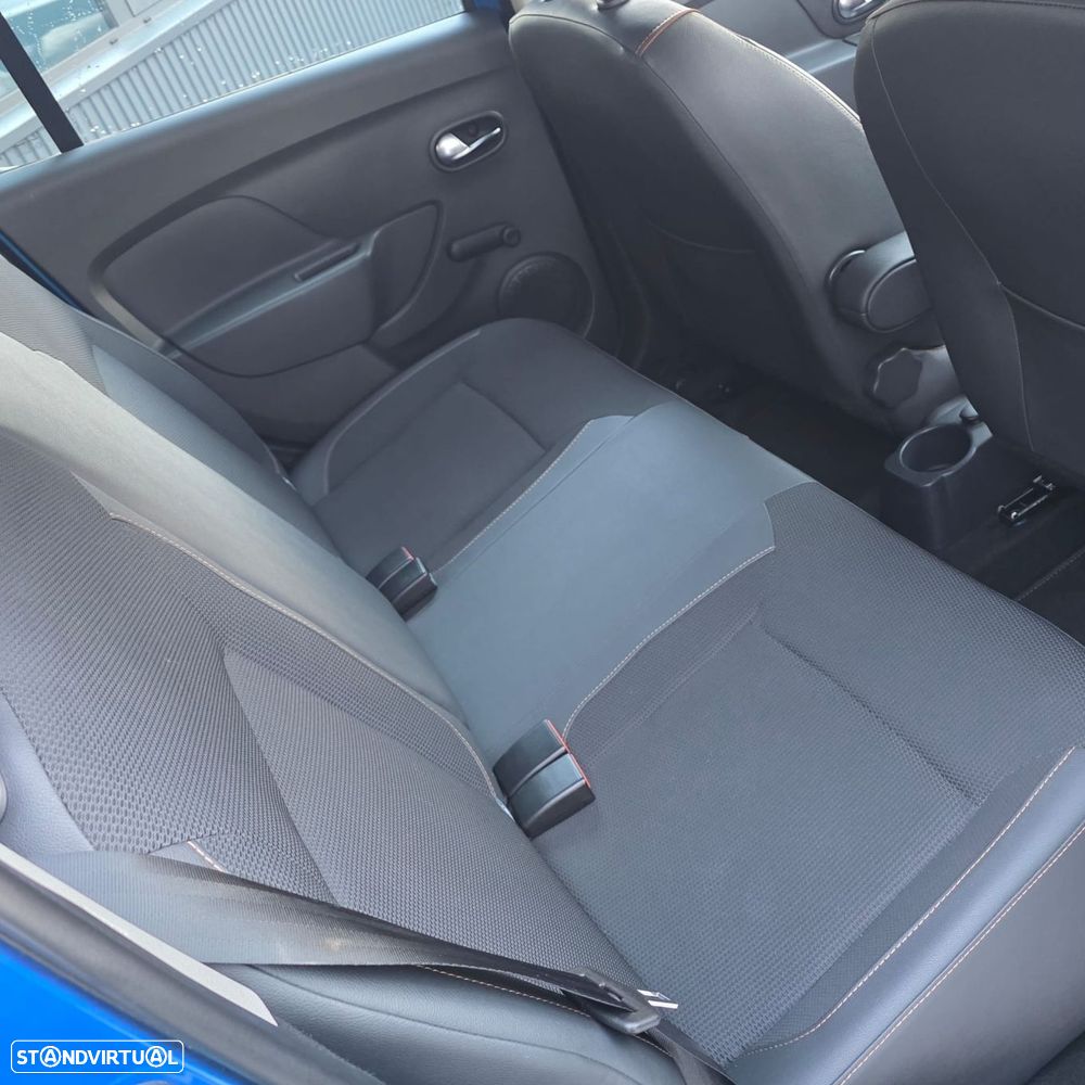 Dacia Sandero Stepway TCe 90 Easy-R Celebration - 31