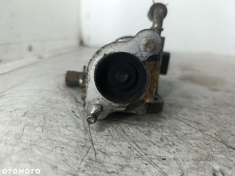 ZAWÓR EGR TOYOTA COROLLA X E15 25620-33030  135000-8120 DENSO 1.4 D-4D - 2