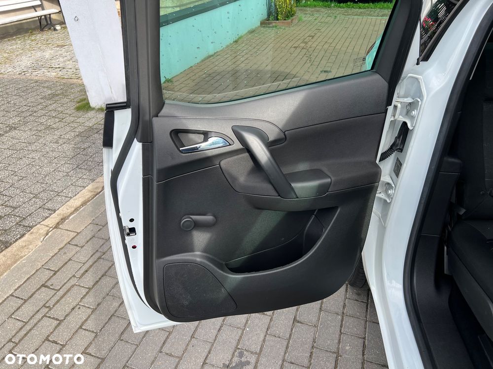 Opel Meriva - 17