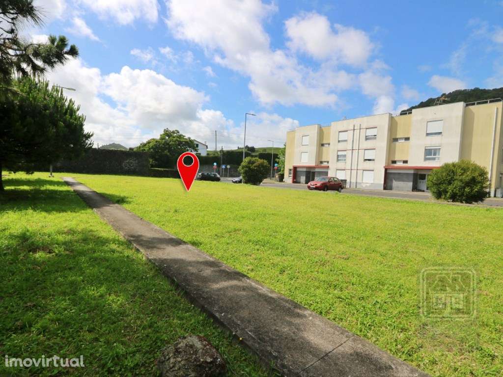 VENDA de LOTE para construção de edifício - Livramento, Ponta Delga... - Grande imagem: 2/15