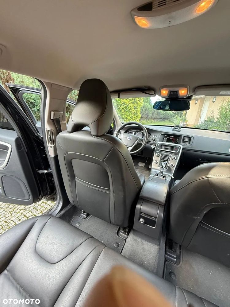 Volvo V60 Cross Country D4 AWD Kinetic - 13