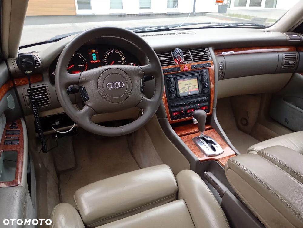 Audi A8 - 33