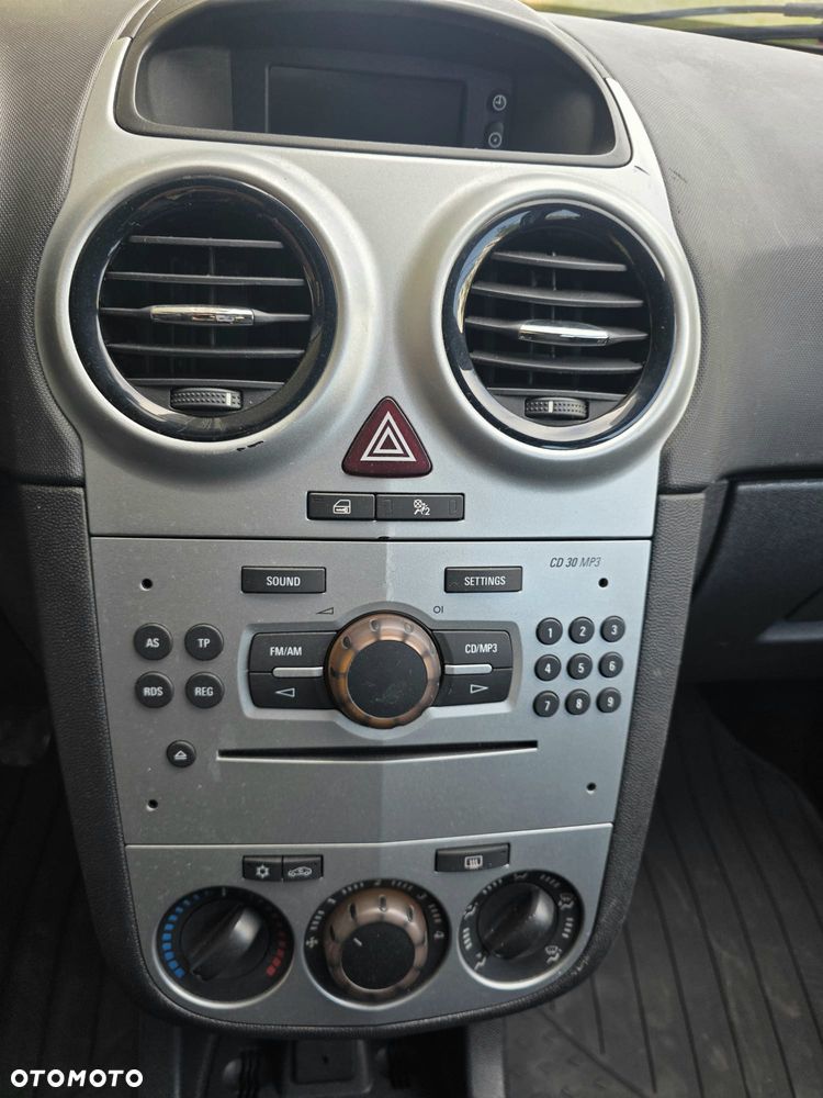 Opel Corsa - 8
