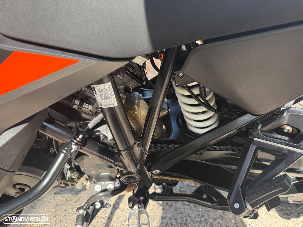 KTM 1290 Super Adventure S - 38