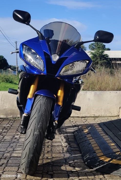Yamaha YZF R6 - 6