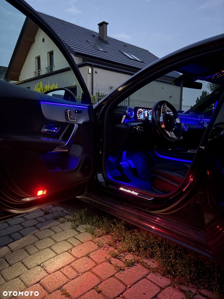 Mercedes-Benz Klasa A 220 4-Matic AMG Line 7G-DCT - 14