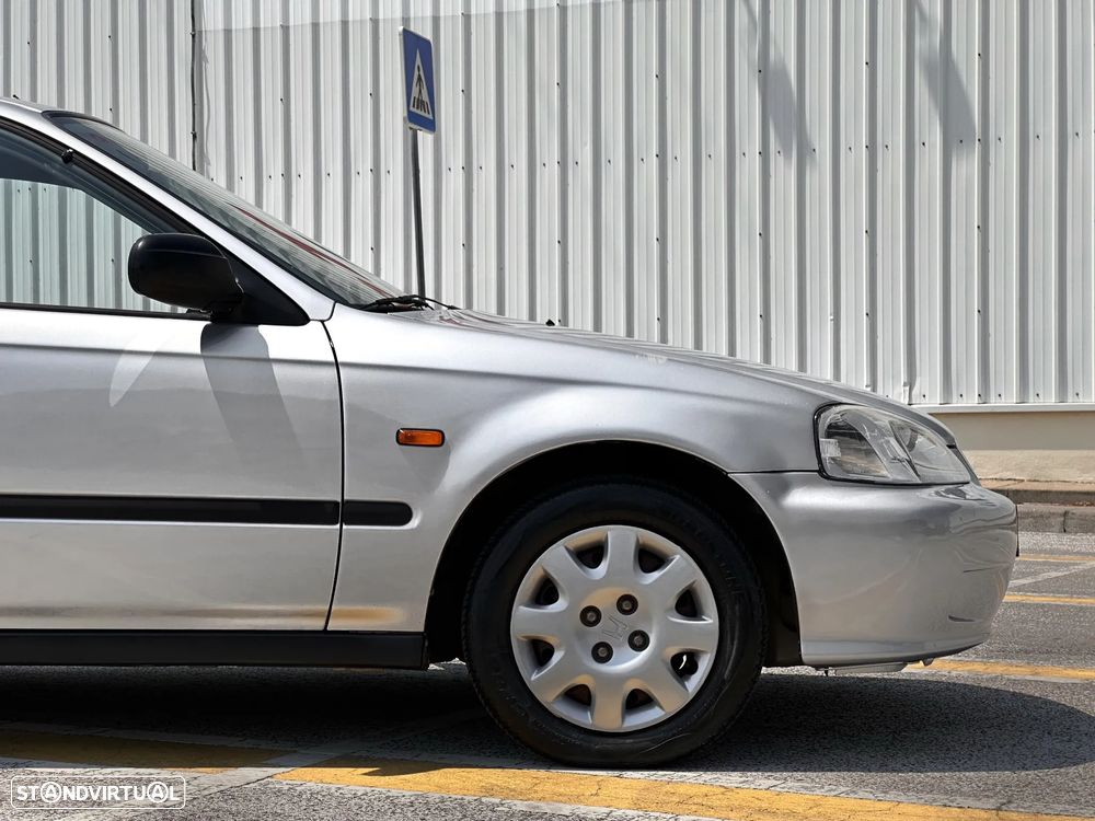Honda Civic 1.4i S - 10