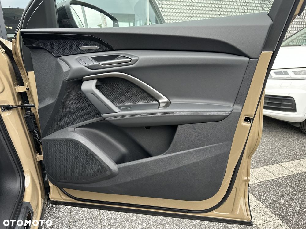 Audi Q5 Sportback - 24