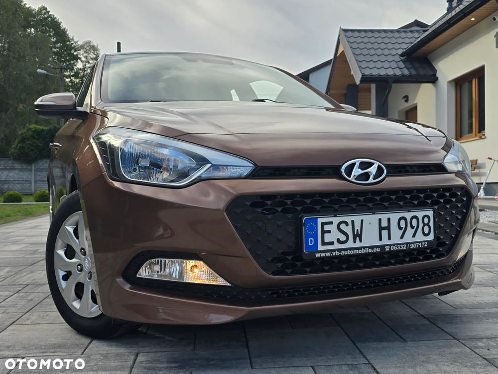 Hyundai i20 1.2 Passion - 12