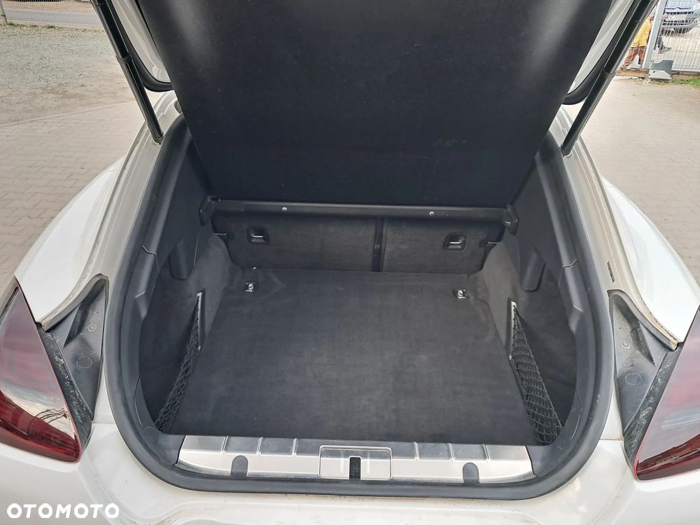 Porsche Panamera 4 PDK - 11