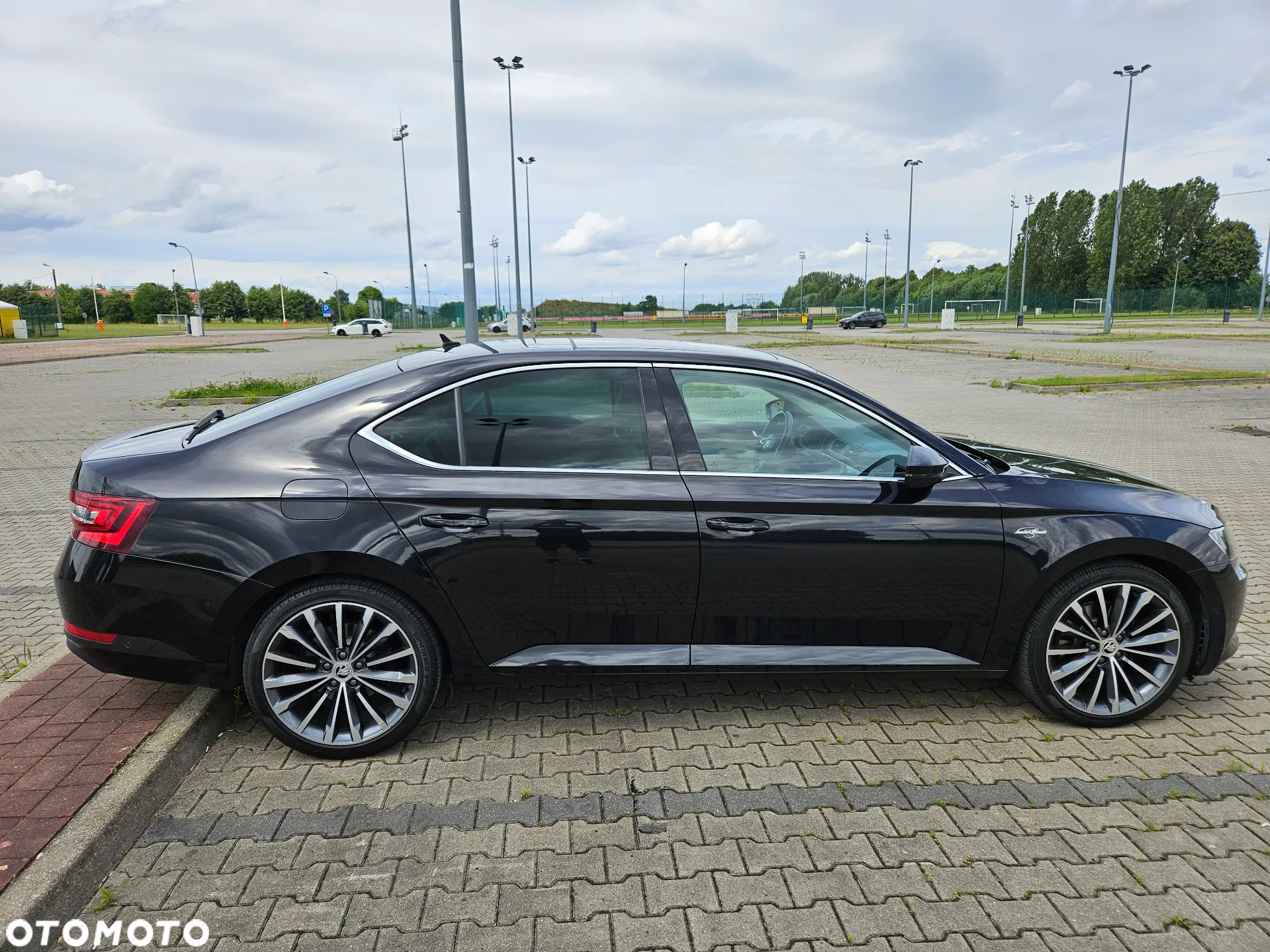 Skoda Superb 2.0 TDI L&K - 5