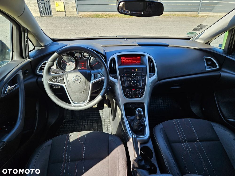 Opel Astra 1.7 CDTI DPF 150 Jahre - 9
