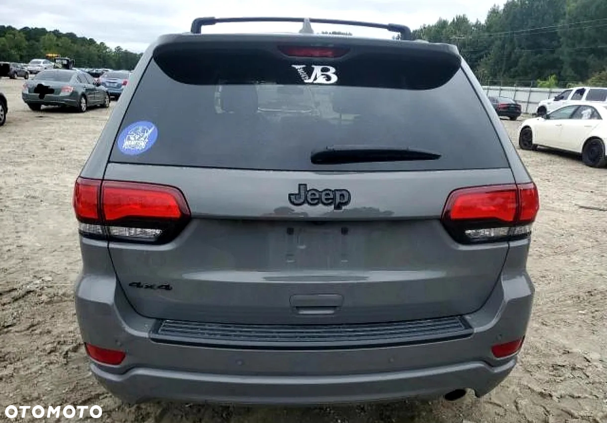 Jeep Grand Cherokee - 6