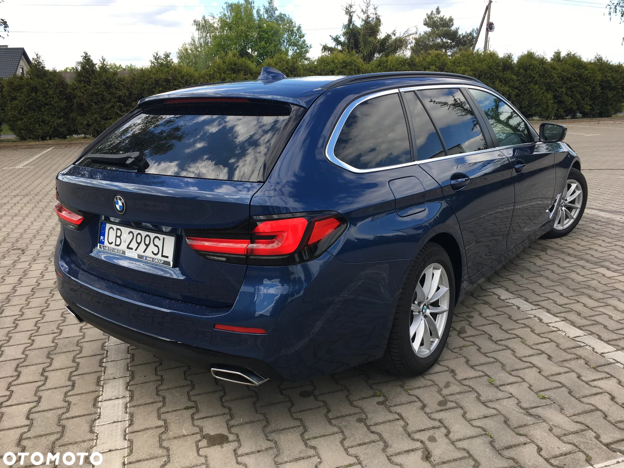 BMW Seria 5 520d xDrive Touring - 8