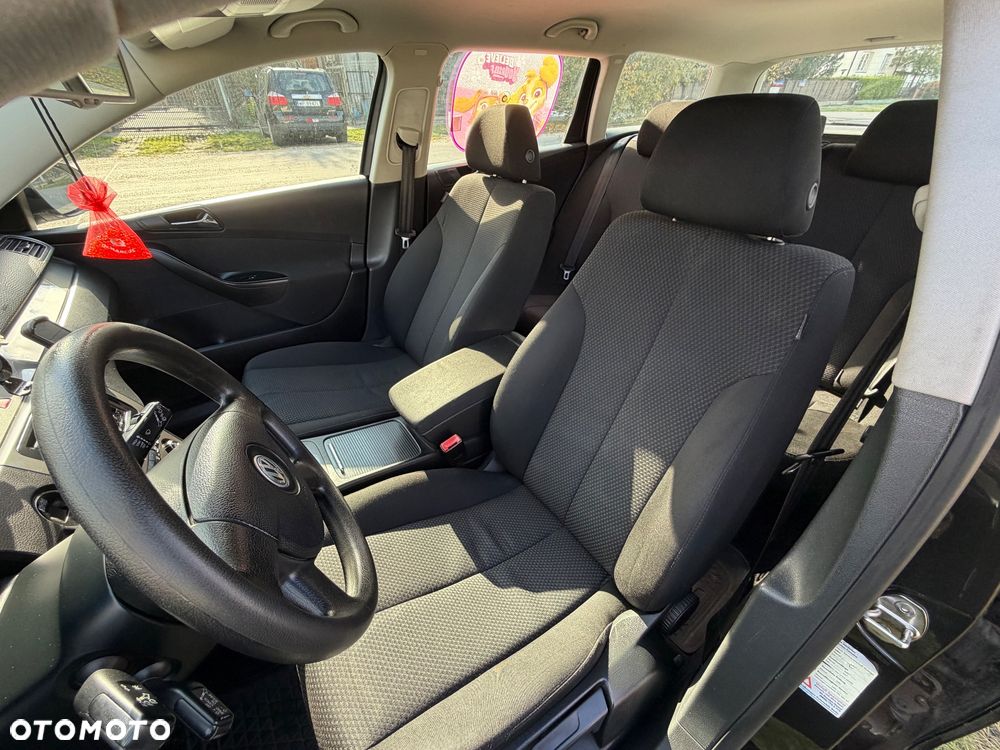 Volkswagen Passat 1.9 TDI Comfortline - 16