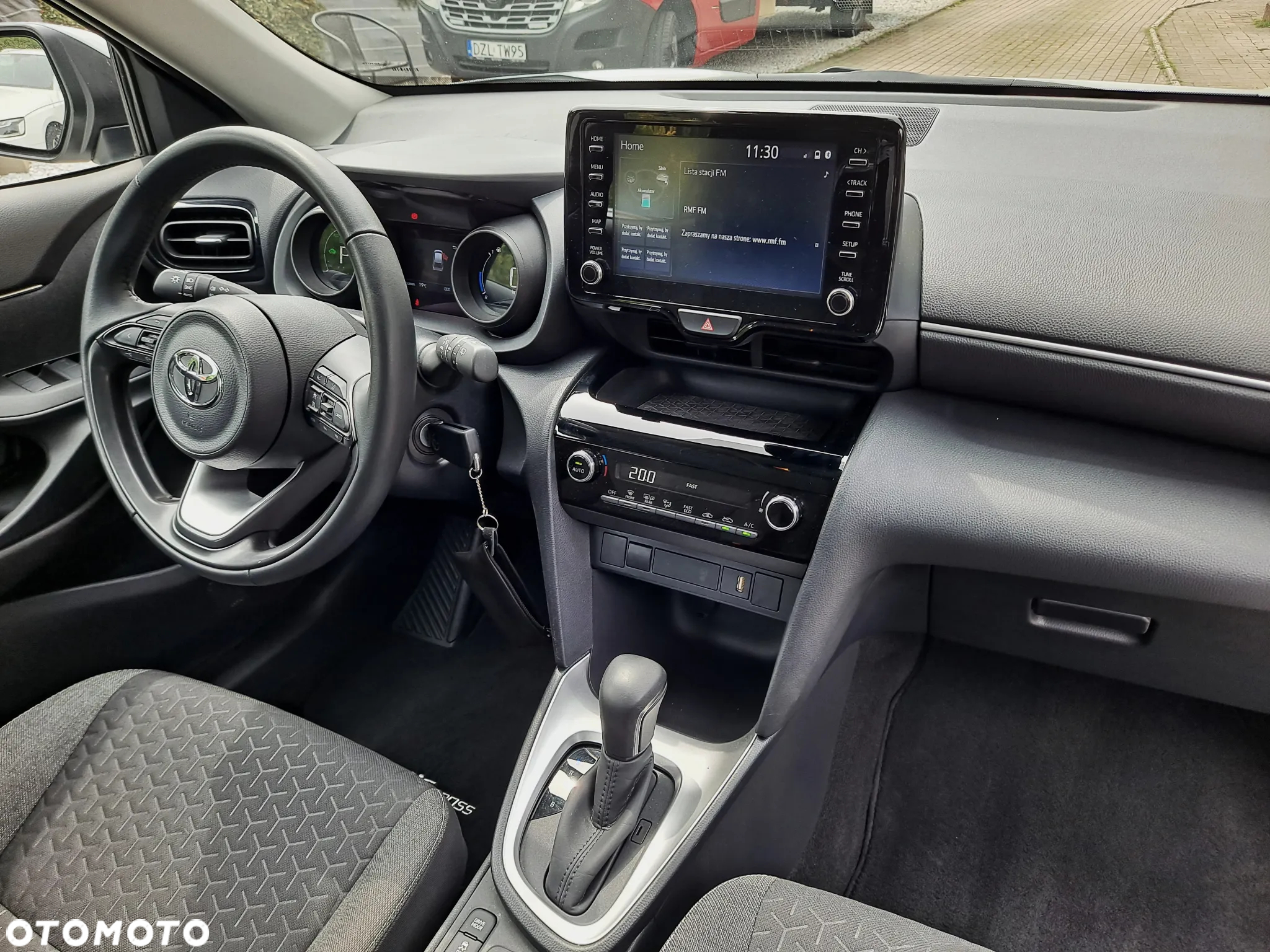 Toyota Yaris Cross Hybrid 1.5 Comfort - 18