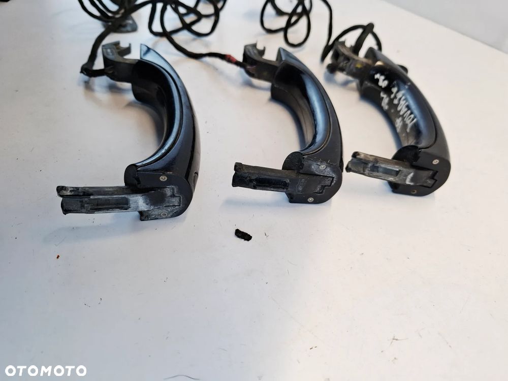 Klamka Zewnętrzna Drzwi z Przyciskiem Kessy VW Touareg 7L 7L6837205 - 11