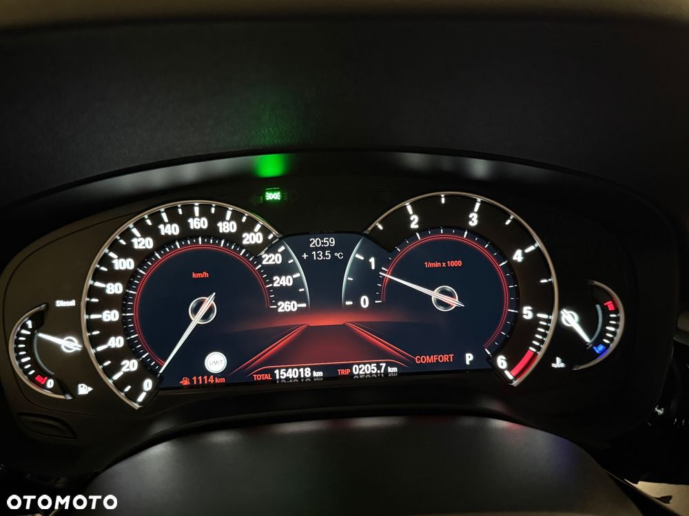 BMW Seria 5 520d Touring - 6