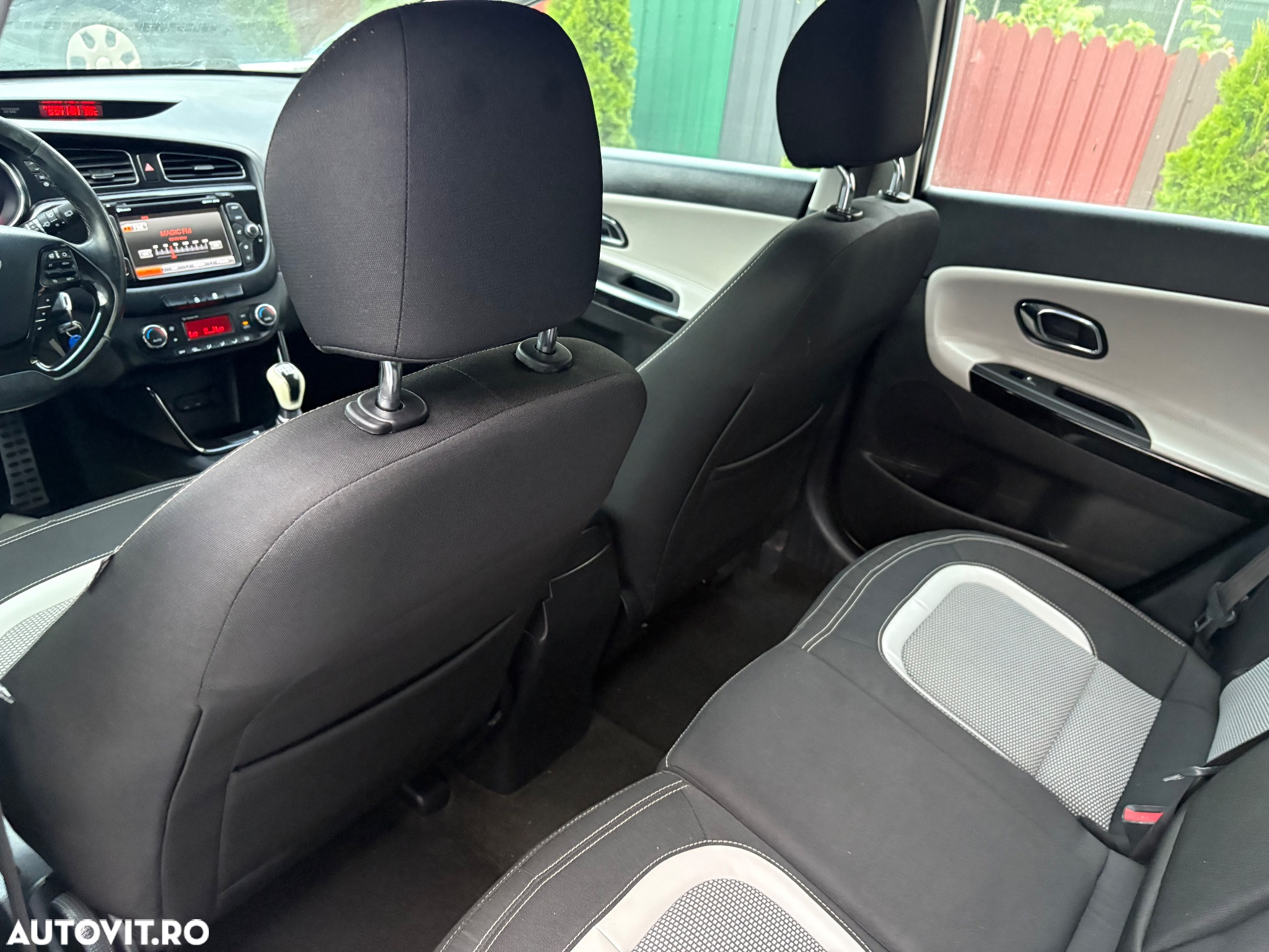 Kia Ceed 1.6 CRDi 128 Dream-Team Edition - 11