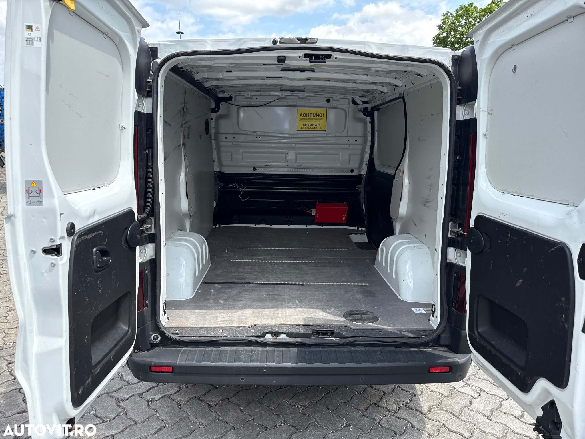 Opel Vivaro - 7