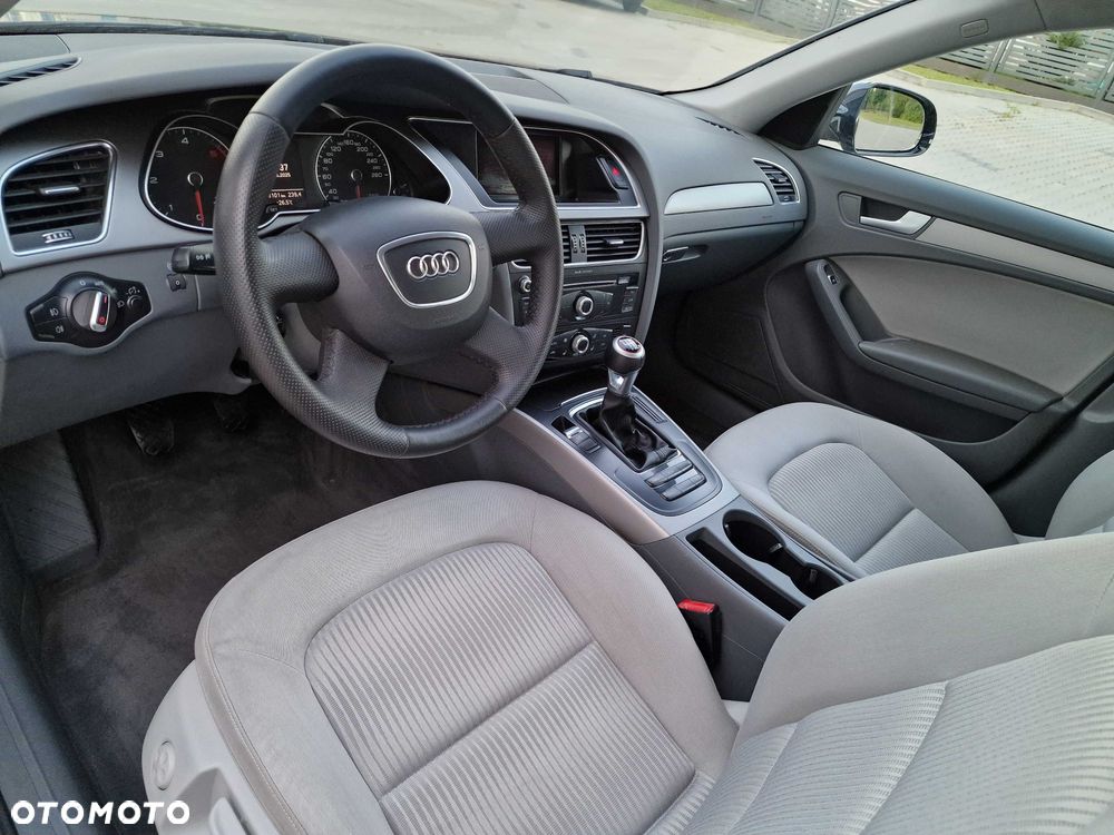 Audi A4 Avant - 5