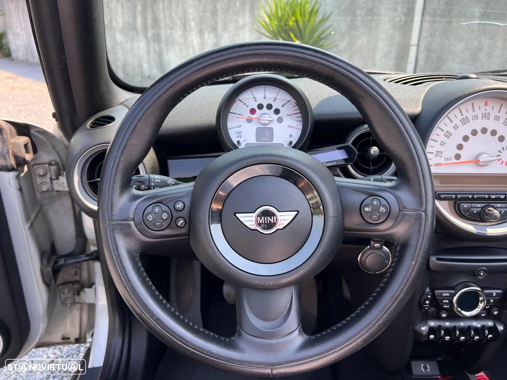 MINI Cabrio Cooper - 11
