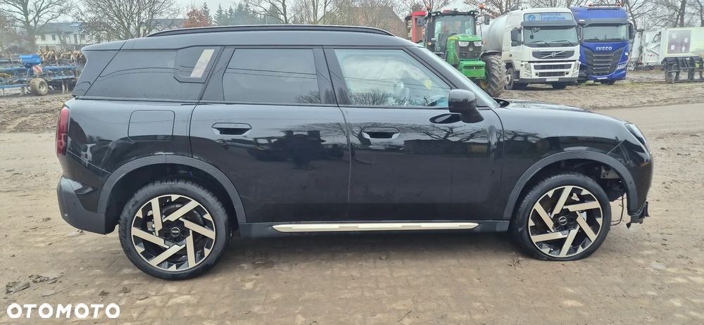 MINI Countryman C mHEV Blackyard - 9
