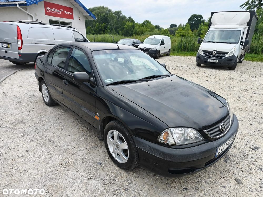 Toyota Avensis - 7