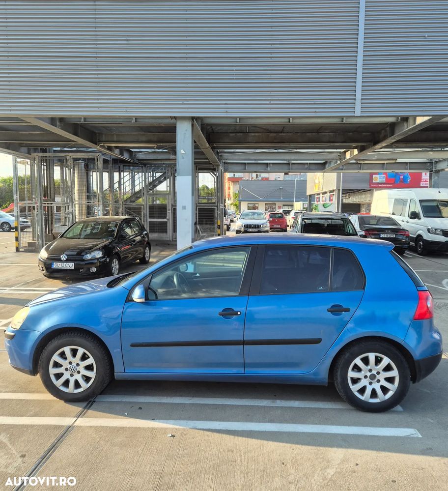 Volkswagen Golf - 5