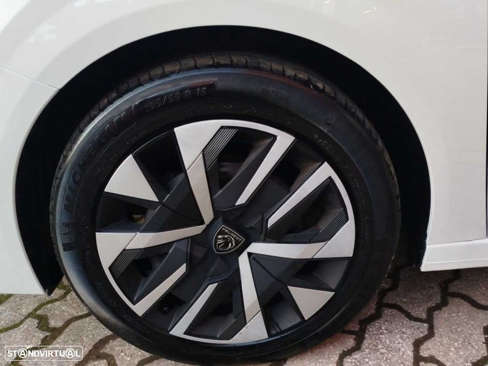 Peugeot 208 1.2 PureTech Active Pack - 11