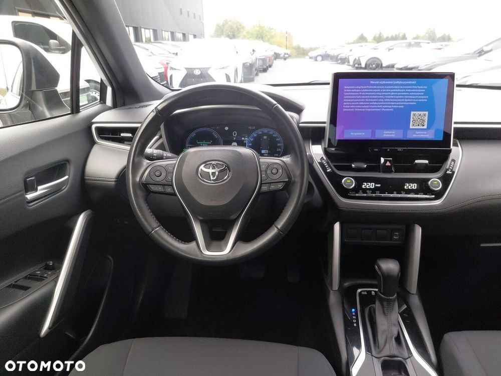 Toyota Corolla Cross - 12