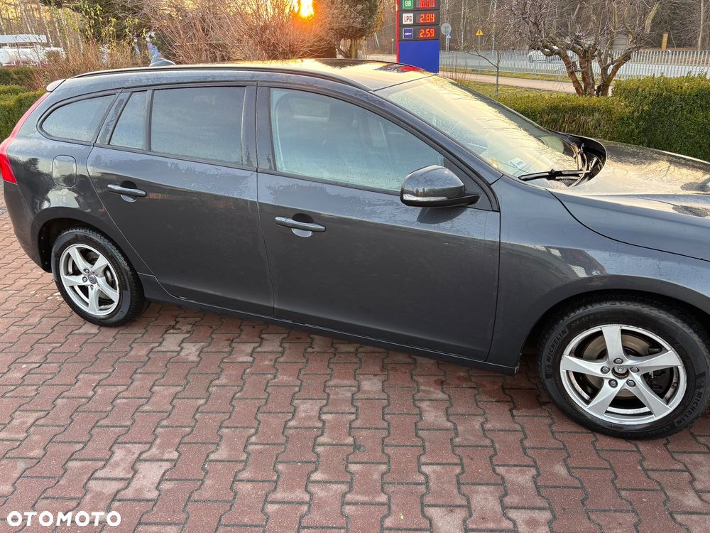 Volvo V60 D2 Kinetic - 3
