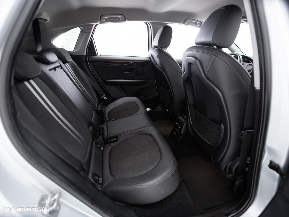 BMW 216 Active Tourer d Line Sport - 12