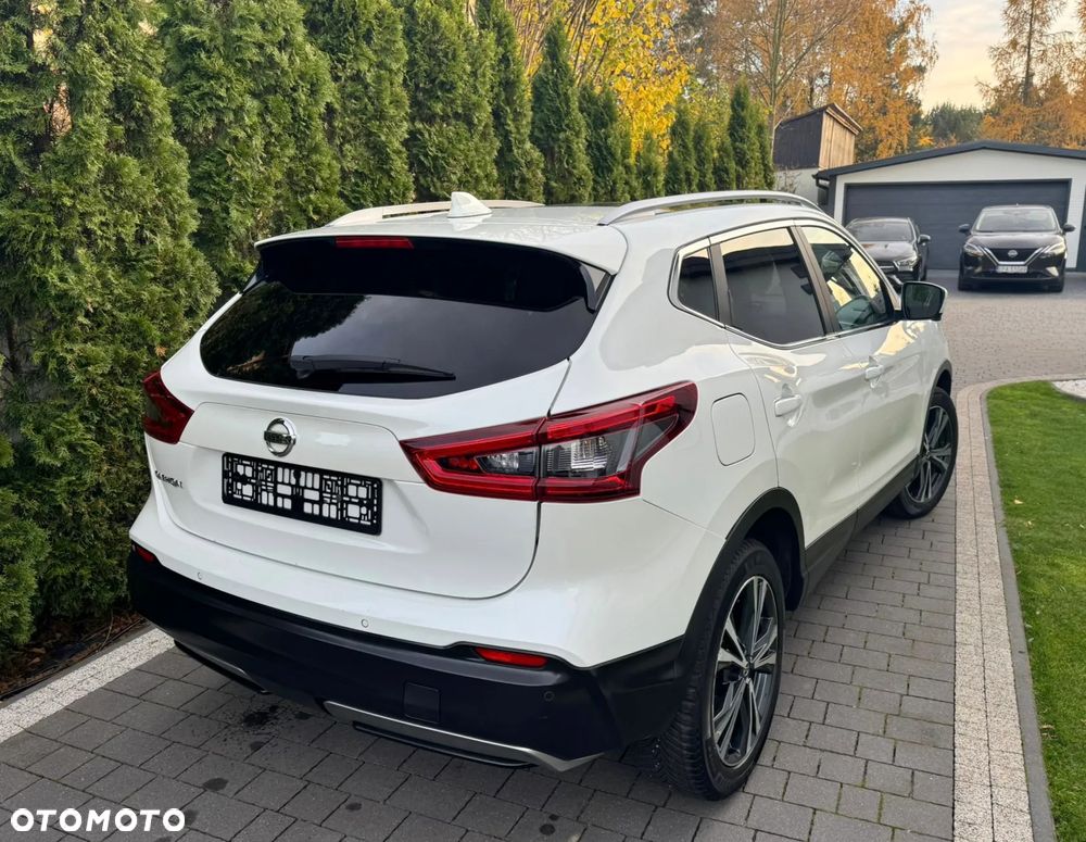 Nissan Qashqai 1.3 DIG-T TEKNA - 18