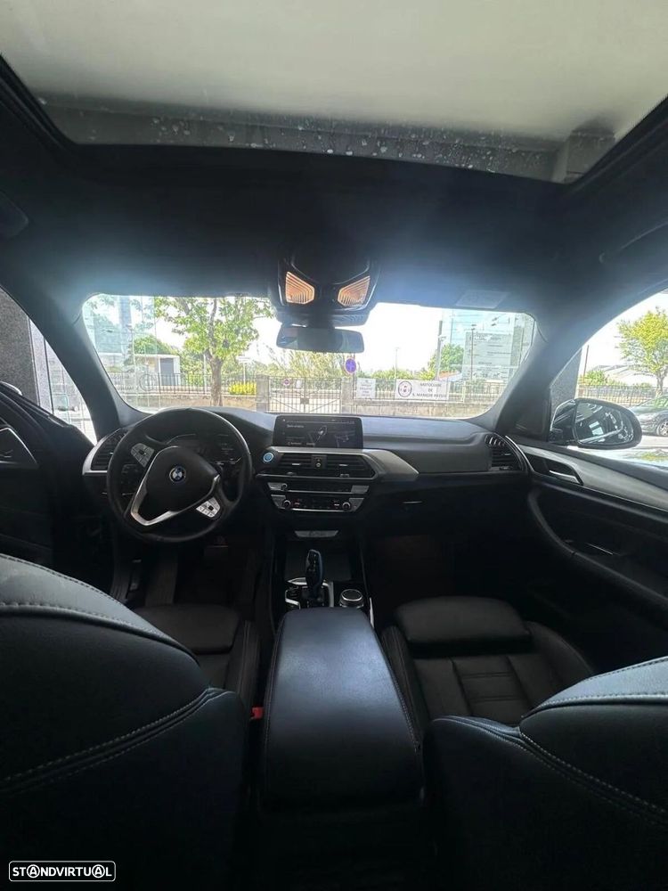 BMW iX3 M Sport Impressive - 10