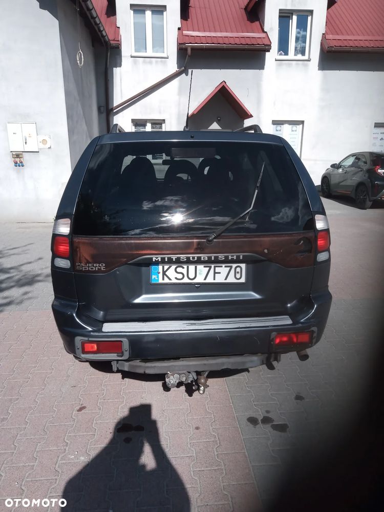 Mitsubishi Pajero - 4